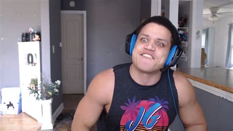 Tyler1 sets deadlift record during Twitch Rivals powerlifting.